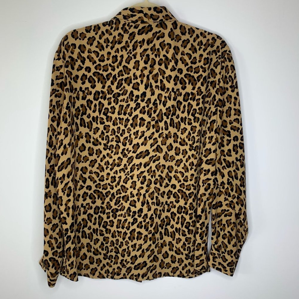 Liz Claiborne Petite Leopard Print Button Down Blouse SzL - Picture 2 of 7